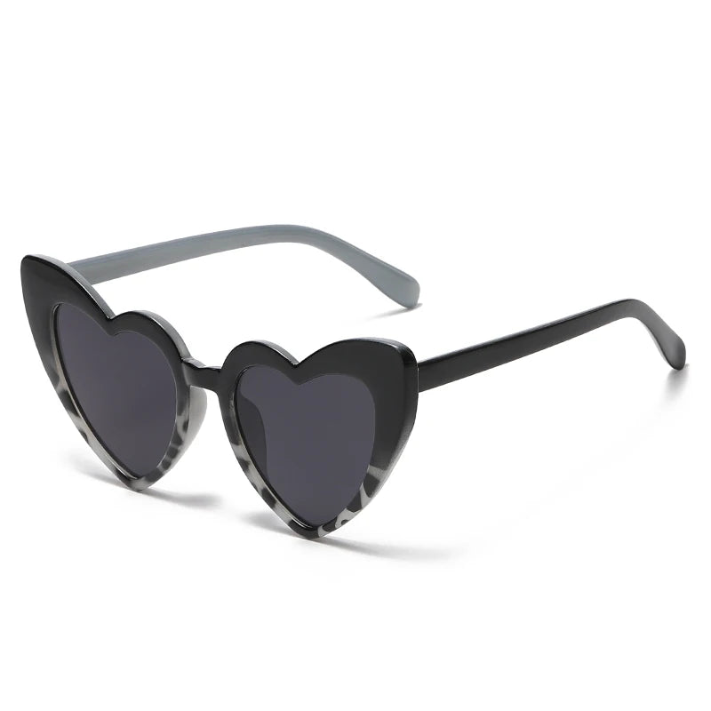 Heart-Shaped Cat Eye Sunglasses – Retro Oversized Eyewear for Women & Men - Image 7