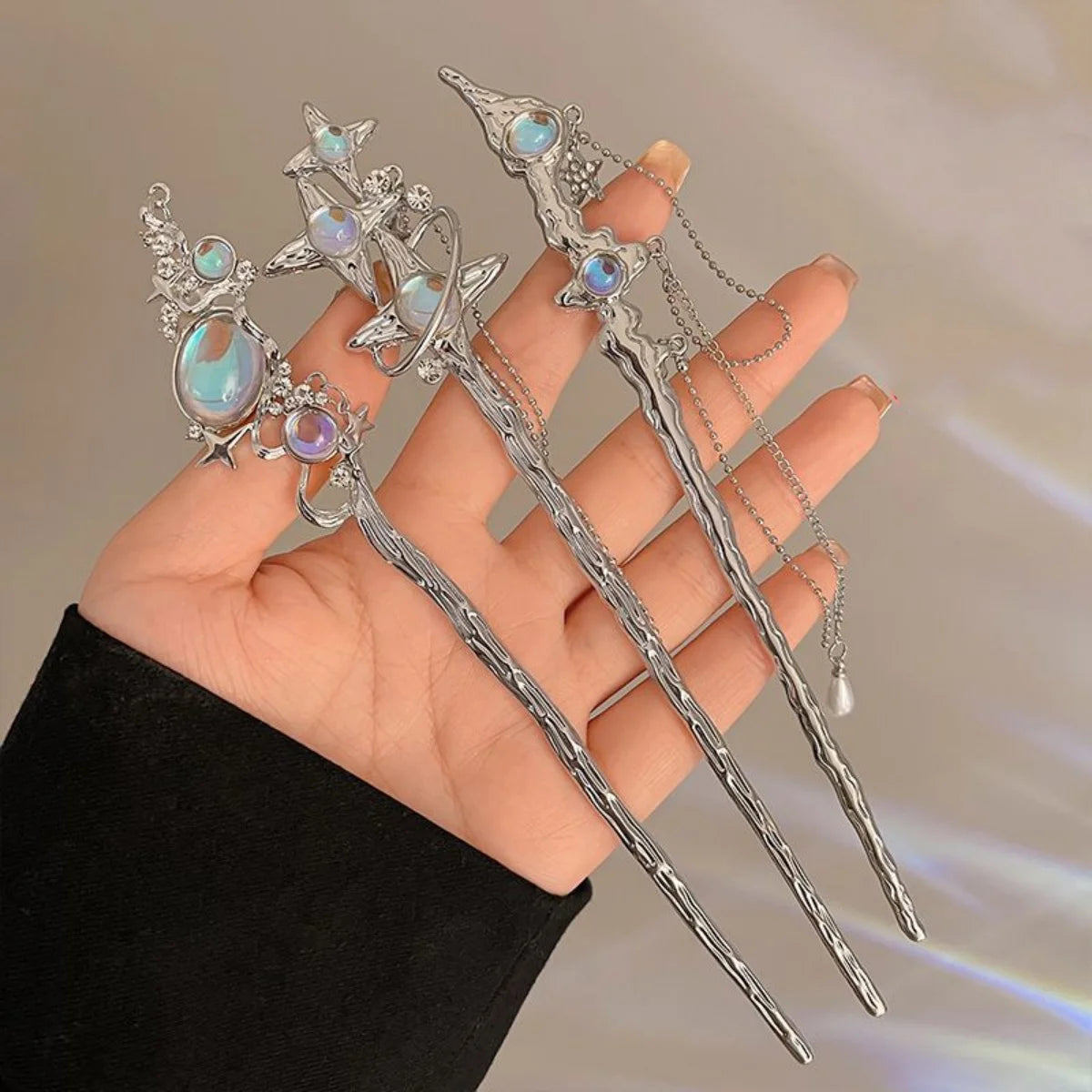Light Luxury Glitter Hairpin – Elegant Geometric Moonstone Hair Stick for Women - Image 4