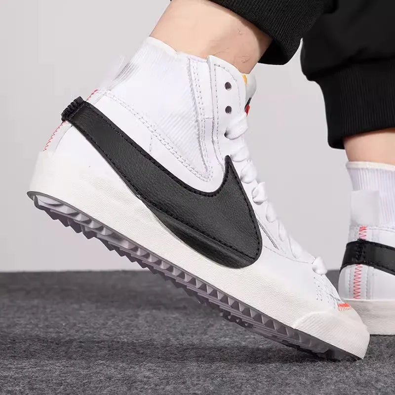 Nike Men's Original BLAZER MID '77 Sneakers - Image 3